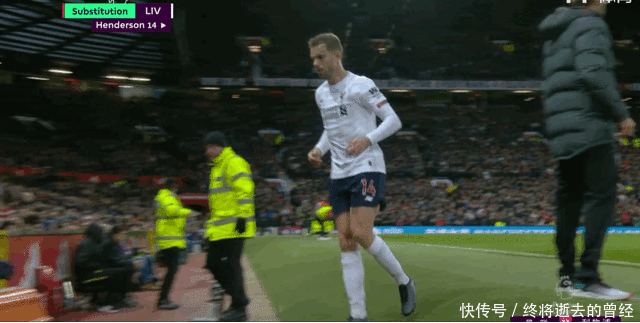 伯尔尼主帅谈骚乱：维拉球员在看台下庆祝，球迷认为被挑衅了（伯尔尼主帅谈骚乱：维拉球员看台前庆祝被球迷视作挑衅）