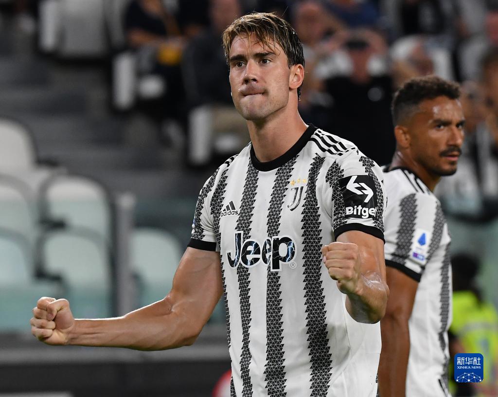 哈兰德破百球纪录后感谢希勒：感谢你在22年给我的建议，很有用（哈兰德破百球后致谢希勒：你在2022年的建议让我受益匪浅）