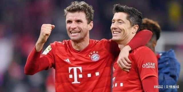 曼城大幅轮换？夸安萨：他们今晚首发的球员有些也是世界级的（夸安萨谈曼城轮换：今晚首发同样不乏世界级球员）