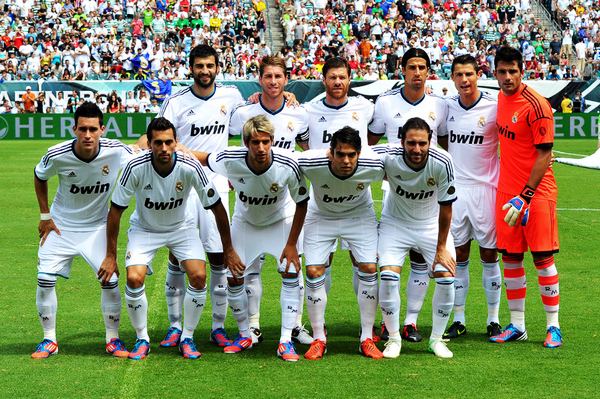 图片报：皇萨仁等豪门都在争夺16岁艾希霍恩，赫塔想和他续约（德媒《图片报》：皇马巴萨拜仁等豪门竞逐16岁新星艾希霍恩，赫塔力争续约）