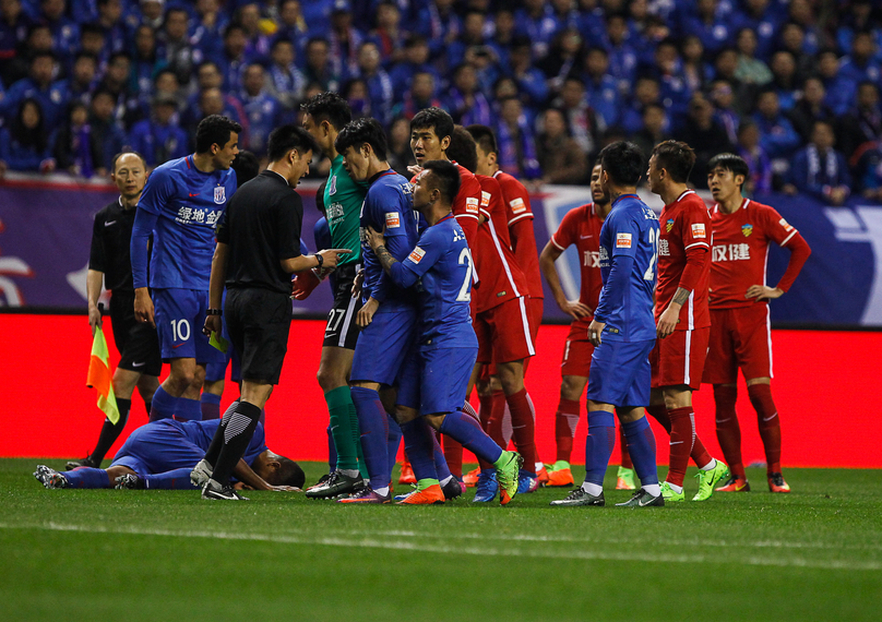 官方：多特与34岁第二门将亚历山大-迈尔续约至2027年（多特官宣：34岁替补门将亚历山大-迈尔续约，合同至2027年）