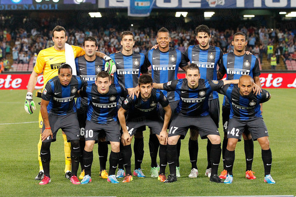 TA：热刺希望与范德芬续约；冬窗引援会因帕拉蒂奇去留而调整（TA：热刺欲与范德芬续约，帕拉蒂奇去留或左右冬窗引援策略）