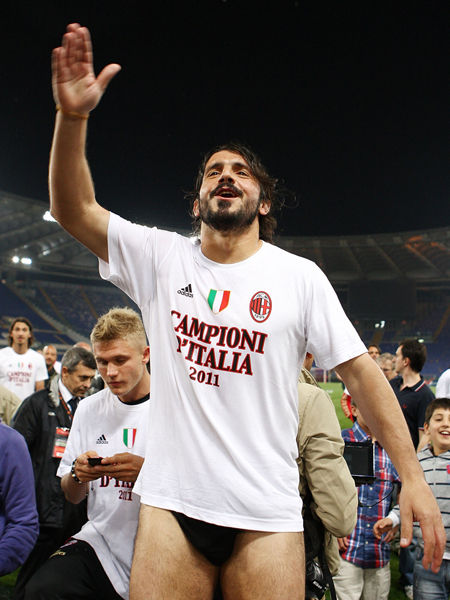 赫罗纳主帅：马竞是为冠军而战的球队，明天的比赛将会很艰难（赫罗纳主帅：马竞具备争冠实力，明日一战困难重重）