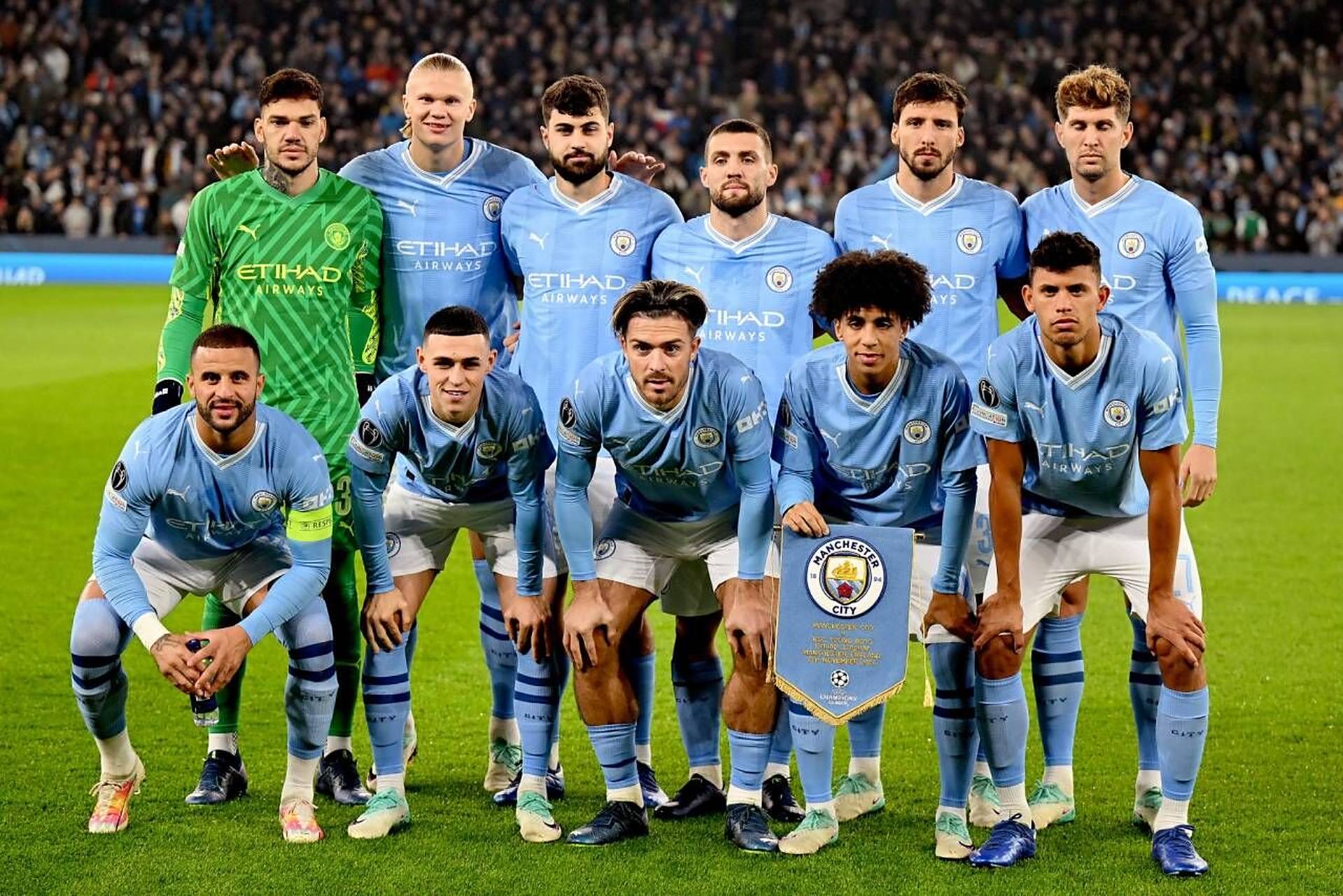 澳超半场：维尔格斯空门破僵，墨尔本胜利暂1-0阿德莱德联（澳超半场战报：维尔格斯空门先拔头筹，墨尔本胜利暂以1-0领先阿德莱德联）