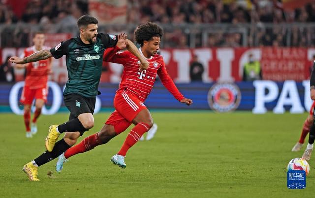 德天空：德甲三强争夺17岁中场德卡特，安德莱赫特要价2500万（德媒：德甲三强抢夺17岁中场德卡特，安德莱赫特标价2500万）