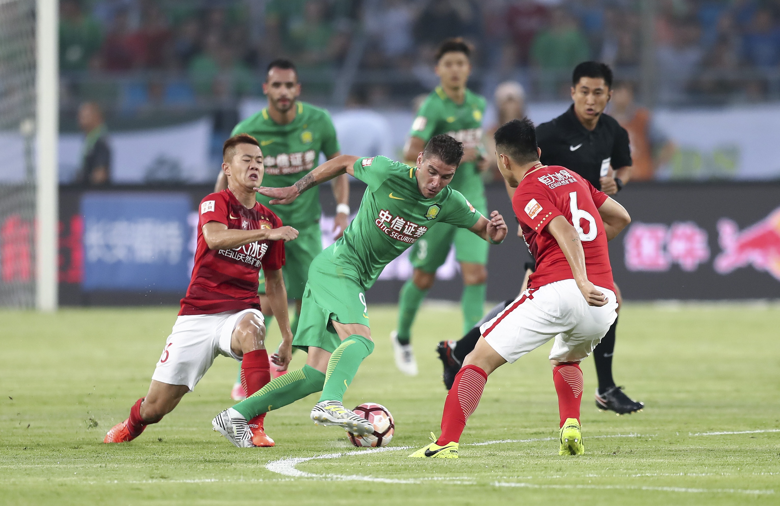 HLE官方：打野选手Kanavi正式加入队伍（HLE官宣：打野Kanavi正式入队）